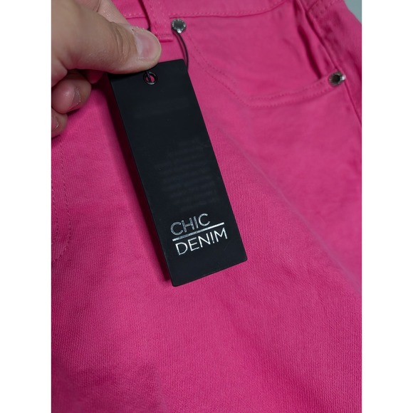 City Chic Denim Mid Rise Shorts Womens Size 14 Hot Pink Harley Distressed - Picture 2 of 16